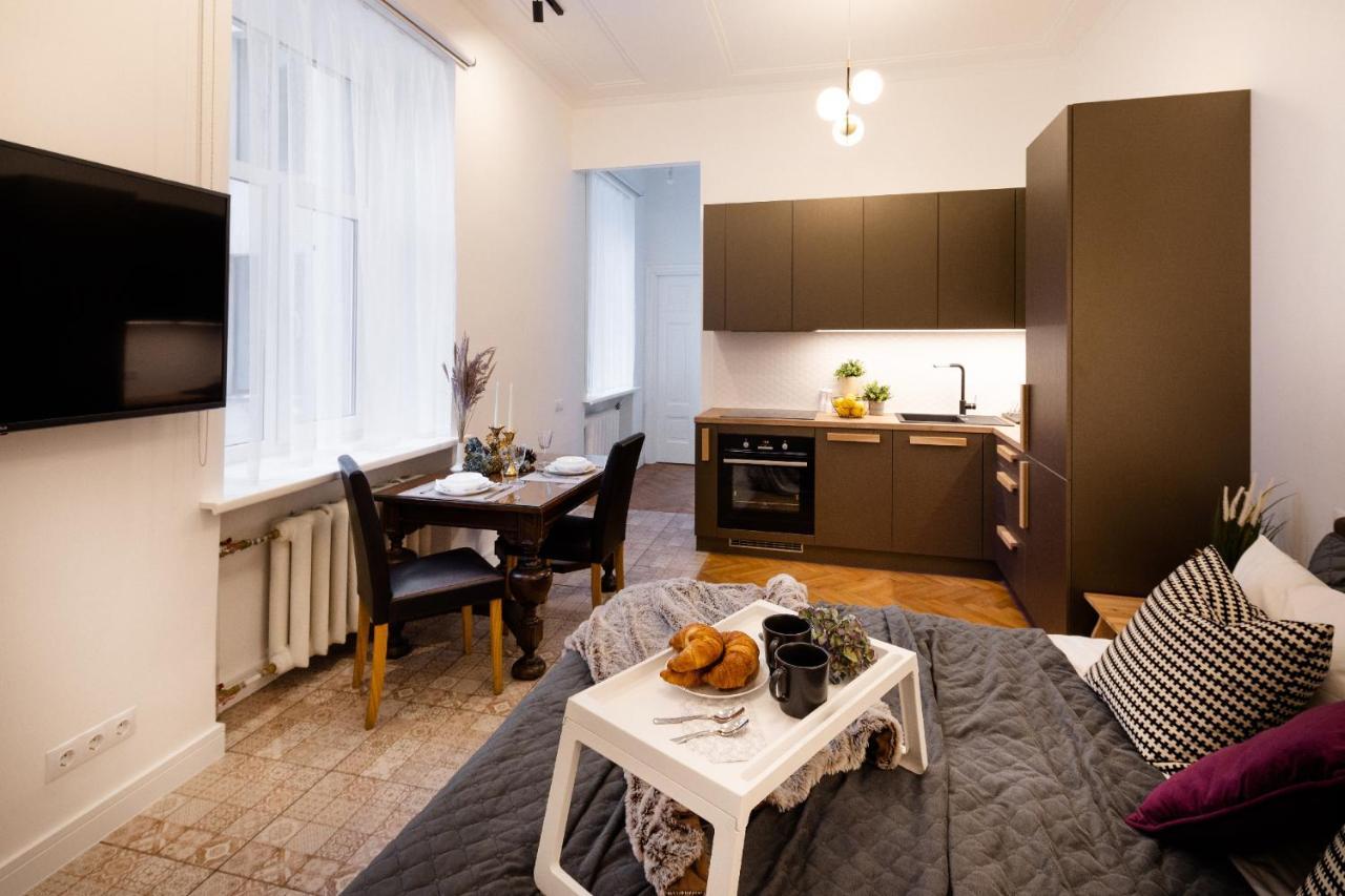 Brivibas House Design Apartments In City Center Riga Luaran gambar