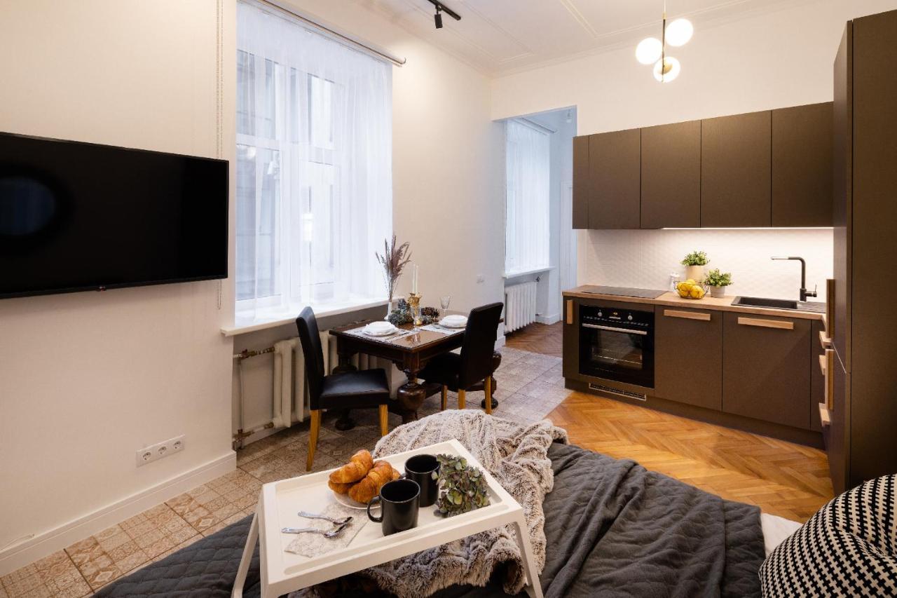 Brivibas House Design Apartments In City Center Riga Luaran gambar