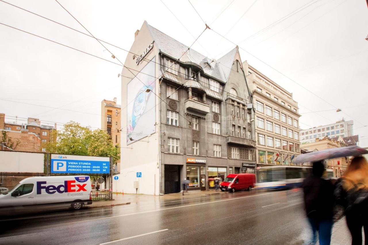 Brivibas House Design Apartments In City Center Riga Luaran gambar