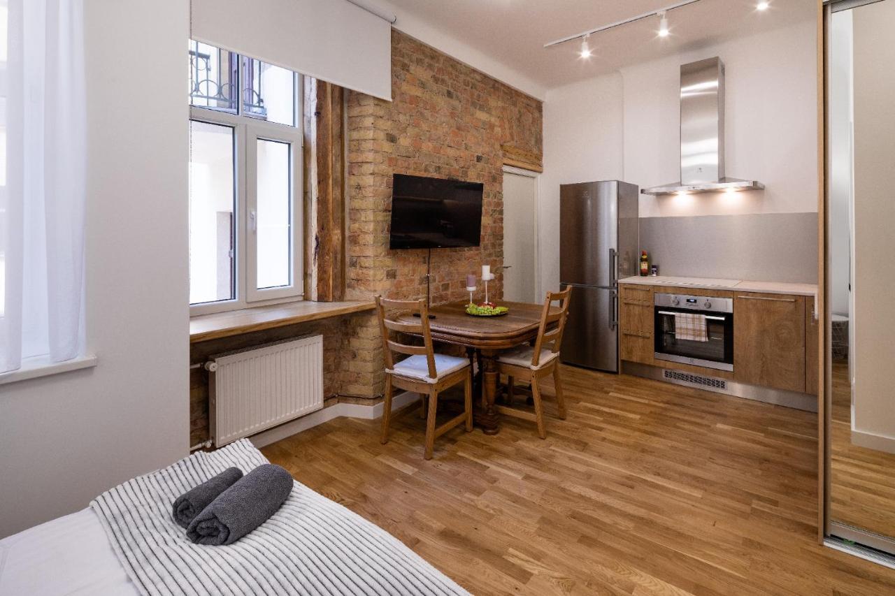 Brivibas House Design Apartments In City Center Riga Luaran gambar