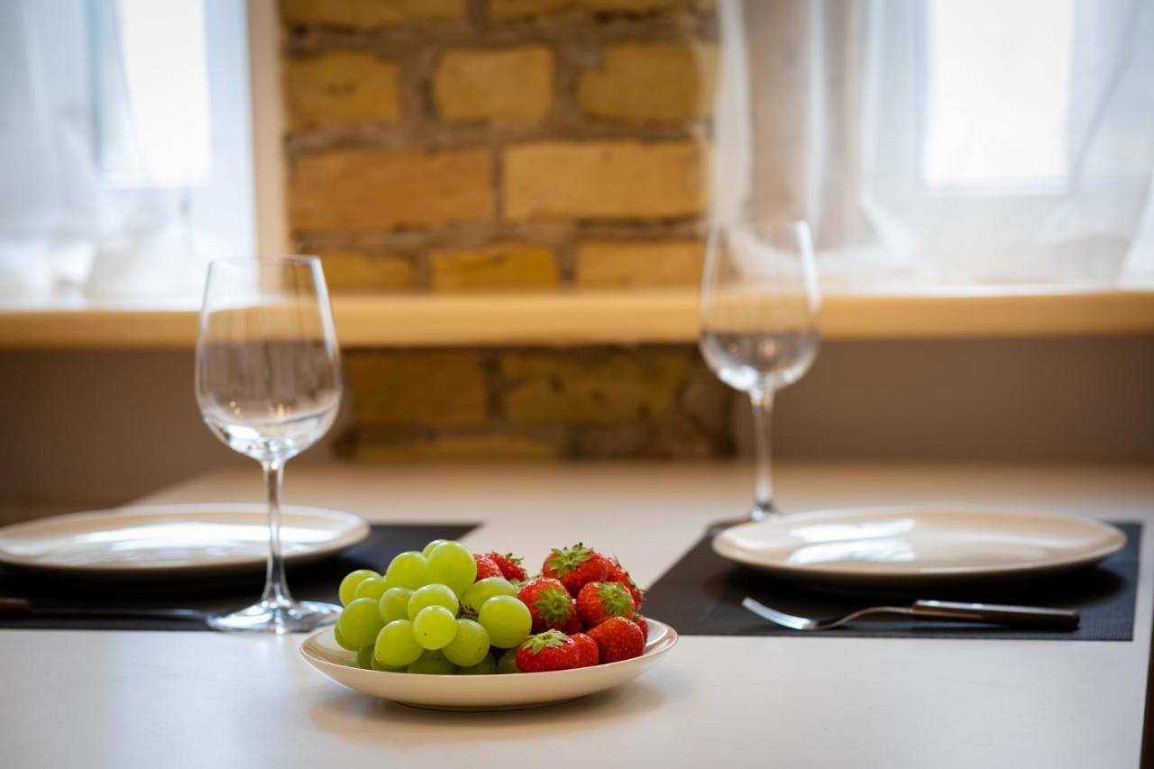 Brivibas House Design Apartments In City Center Riga Luaran gambar