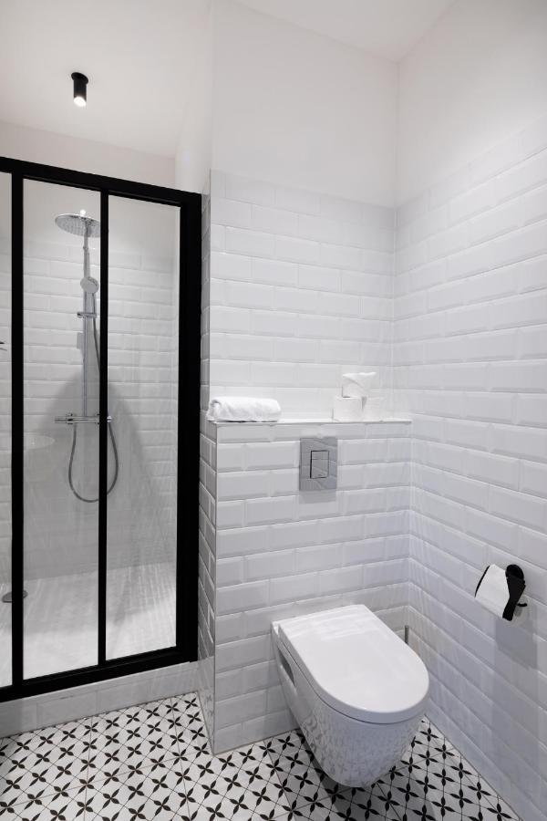 Brivibas House Design Apartments In City Center Riga Luaran gambar