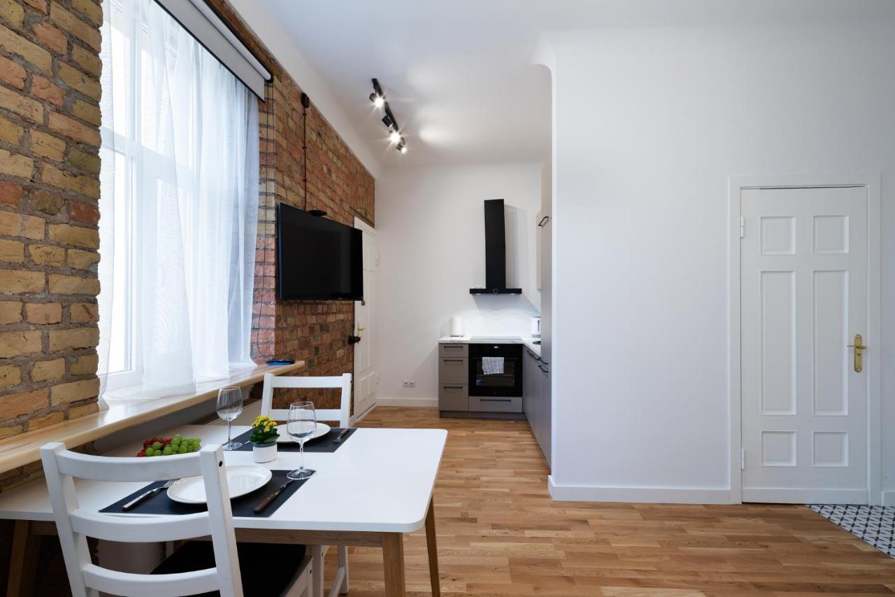 Brivibas House Design Apartments In City Center Riga Luaran gambar