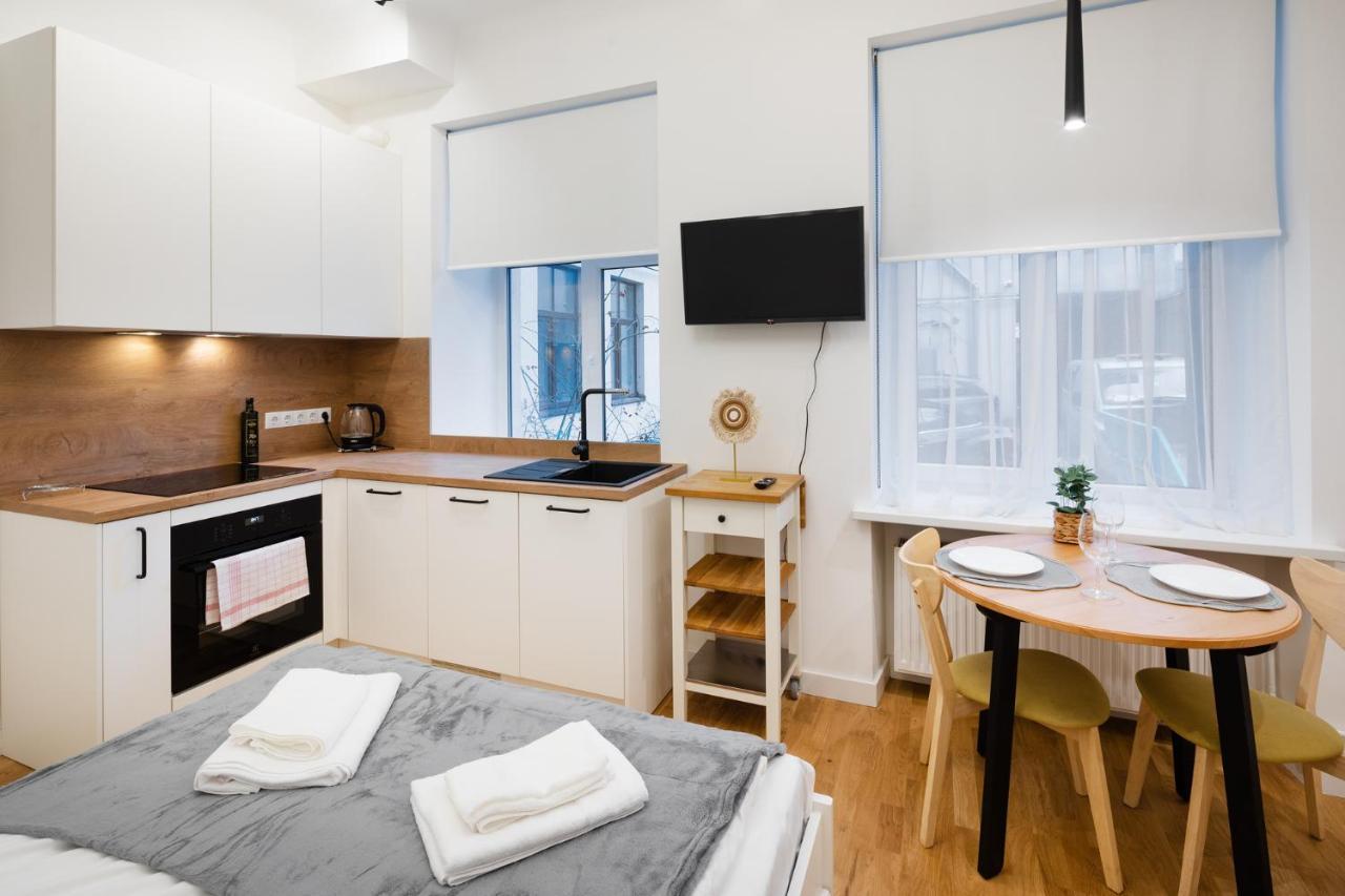 Brivibas House Design Apartments In City Center Riga Luaran gambar